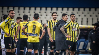 Αποδοκιμασίες των οπαδών της ΑΕΚ προς τους παίκτες γιατί δεν νίκησαν και πάλι τον ΠΑΟΚ