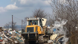 Δήμος Δέλτα: Καθαρίζει η χωματερή κοντά στον οικισμό Ρομά «Αγία Σοφία»