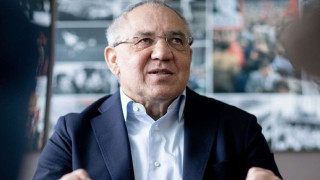 Στη Χέρα ο Μάγκατ - Τρίτος προπονητής στη σεζόν για τους Βερολινέζους