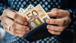 Μισθοί: Γιατί τα νησιά πληρώνουν έως και 91% περισσότερο-Οι κλάδοι με τις υψηλότερες αποδοχές