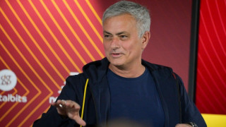 Απίστευτος Μουρίνιο σε δημοσιογράφο: «Στο ραδιόφωνο είσαι πολύ επιθετικός και βίαιος, μπροστά μου το βουλώνεις»