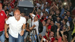 Αποθεώθηκε και ανακοινώθηκε ο Καμπιάσο!