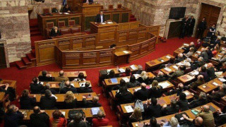 «Την Τετάρτη να είστε όλοι εδώ»! 