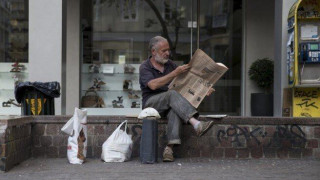 Zeit: Στην Ελλάδα οι άνθρωποι «απλά επιβιώνουν»