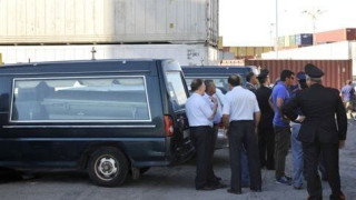 Ιταλία: Συλλήψεις διακινητών που καταδίκασαν σε θάνατο μετανάστες στο αμπάρι!