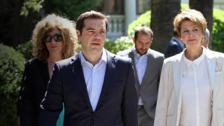 Συνεργάτες Τσίπρα: Από εβδομάδα οι αποφάσεις
