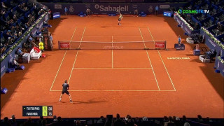 Στους «16» της Βαρκελώνης ο Στέφανος Τσιτσιπάς