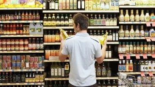 Ποιες μεγάλες αλυσίδες σούπερ μάρκετ βάζουν πλαφόν στις τιμές