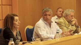 Έκτακτη σύσκεψη υπουργείου-δημάρχων για το προσφυγικό