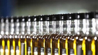 Θεσσαλονίκη: Δημοτικοί υπάλληλοι αγόρασαν λάδια για άπορες οικογένειες