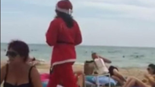 Ήρθαν τα... Χριστούγεννα σε beach bar στην Καλλικράτεια Χαλκιδικής (ΒΙΝΤΕΟ)
