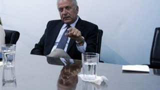 Αβραμόπουλος: Η Ελλάδα δεν έχει ζητήσει ευρωπαϊκή συνδρομή για το προσφυγικό