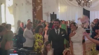 Το ζεύγος Κρέσπο έκανε γλέντι αλά... Θυρα 4 (vids)