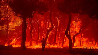 Συνέλαβαν ύποπτο για τη μεγάλη φωτιά στη Θάσο