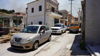 Λέσβος: Δραματικές στιγμές με δάκρυα στην εκκένωση της σεισμόπληκτης Βρίσας