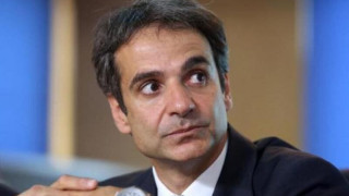 Κυριάκος Μητσοτάκης: Σσσς, μην το πείτε στον Τσίπρα...