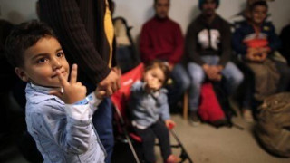 Η Γαλλία υποδέχεται τους πρώτους 200 πρόσφυγες