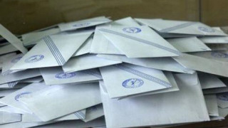 Σχεδόν ισοπαλία μεταξύ ΣΥΡΙΖΑ-ΝΔ σε νέα δημοσκόπηση