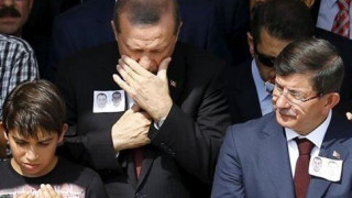 Ακόμα και εμφύλιο διακινδυνεύει ο Ερντογάν για να σώσει το κόμμα του