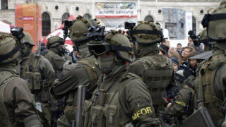 Τη συνδρομή του στρατού ζήτησε η Αυστρία