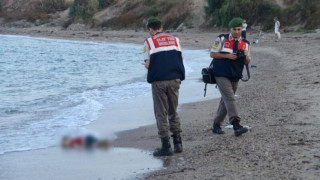 Πατέρας του 3χρονου Σύρου παιδιού που συγκλόνισε: Μου γλίστρησε από τα χέρια