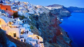 Παράνομη κινεζική επιχείρηση διοργάνωσης γάμων στη Σαντορίνη