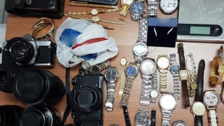 Οικιακή βοηθός καθάριζε τα σπίτια από τον...χρυσό- Έβγαζε αντικλείδια με πλαστελίνη