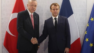 Εκνευρισμός στα τουρκικά ΜΜΕ για τη συνάντηση Μητσοτάκη - Μακρόν