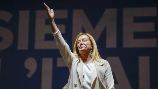 Πάει για πρωτιά η Μελόνι στις ιταλικές εκλογές: Η άνοδος της ακροδεξιάς αγχώνει την Ευρωπαϊκή  Ένωση