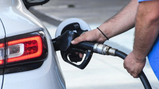 Πετρέλαιο: Πιο ακριβό κατά 15 λεπτά από σήμερα -Τέλος η επιδότηση στην αντλία