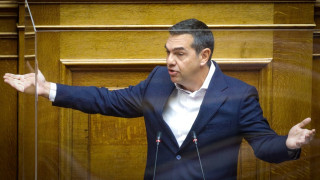 Τσίπρας για Μητσοτάκη: «Φέρεται σα Λουδοβίκος, κυβερνά σαν Θάτσερ»