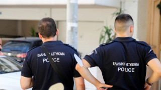 Στα χέρια της ΕΛ.ΑΣ παιδεραστής που κυκλοφορούσε με βαν στη Λαυρεωτική