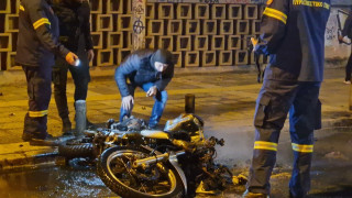 Θεσσαλονίκη: Επίθεση με μολότοφ σε αστυνομικούς έξω από το ΑΠΘ