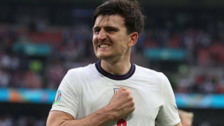 Αγγλία: Με Σάκα και Μαγκουάιρ η πρώτη ενδεκάδα των «Τριών Λιονταριών»