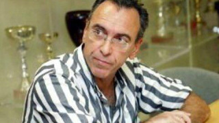 Δεν κατεβαίνει για πρόεδρος ο Καραμπέρης