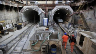 Το Μετρό Θεσσαλονίκης έγινε έκθεση ζωγραφικής!