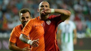 Μυθικό συμβόλαιο για Σνάιντερ