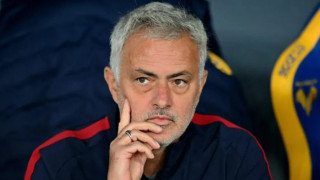 «Φρένο» Μουρίνιο σε δημοσιογράφο: «Είσαι τιμωρημένος...»