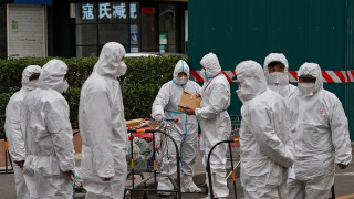 Κίνα - Covid: Αποτεφρώνουν τους νεκρούς στους δρόμους επειδή δεν έχουν χώρο