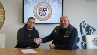 Ο γιος του Μπέργκαμπ σε ομάδα της 5ης κατηγορίας του αγγλικού ποδοσφαίρου