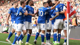 Κόκκινος: Νίκη παραμονής για την Έβερτον