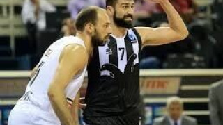 Βασιλειάδης: «Παίζουμε καλύτερα σε γεμάτα γήπεδα»