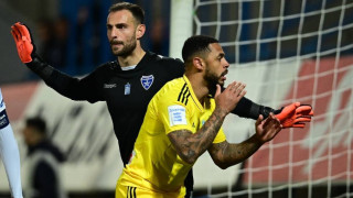 Ο Αρης συνεχίζει να παίζει τον ρόλο του «καλού Σαμαρείτη» και να «πετάει» πολύτιμους πόντους