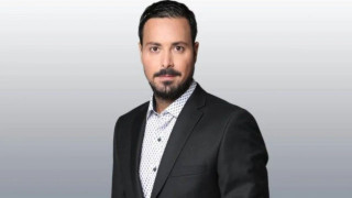 Σχόλιο - έπος Κουσουλού σε Κατερινόπουλο: «Θέλεις να τα πεις όλα από την αρχή, καραφλή οβίδα!»