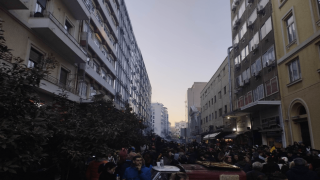 Χαμός στην Αριστοτέλους: Το αδιαχώρητο επικρατεί λόγω Τσικνοπέμπτης (pics)