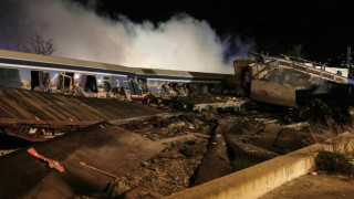 Ο θάνατος έχει μαύρο χρώμα, ούτε γαλάζιο, ούτε πράσινο, ούτε κόκκινο