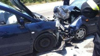 Θεσσαλονίκη ΠΡΙΝ ΛΙΓΟ: Ατύχημα με δύο αυτοκίνητα στον Περιφερειακό 