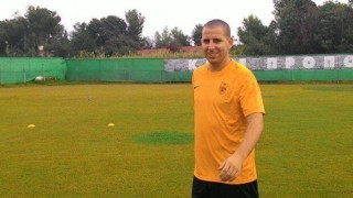 Περιμένει την Ε.Π.Ο. για το δελτίο του Κόκε