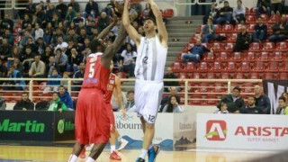 Κάταγμα στο μετακάρπιο ο Κώττας 