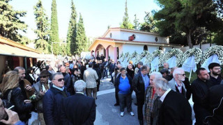 «Αποχαιρέτησαν» τον Κώστα Τσάκωνα